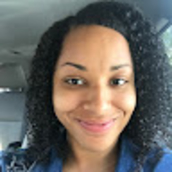 Meet your Posher, Cassandra - Picture 1 of 1